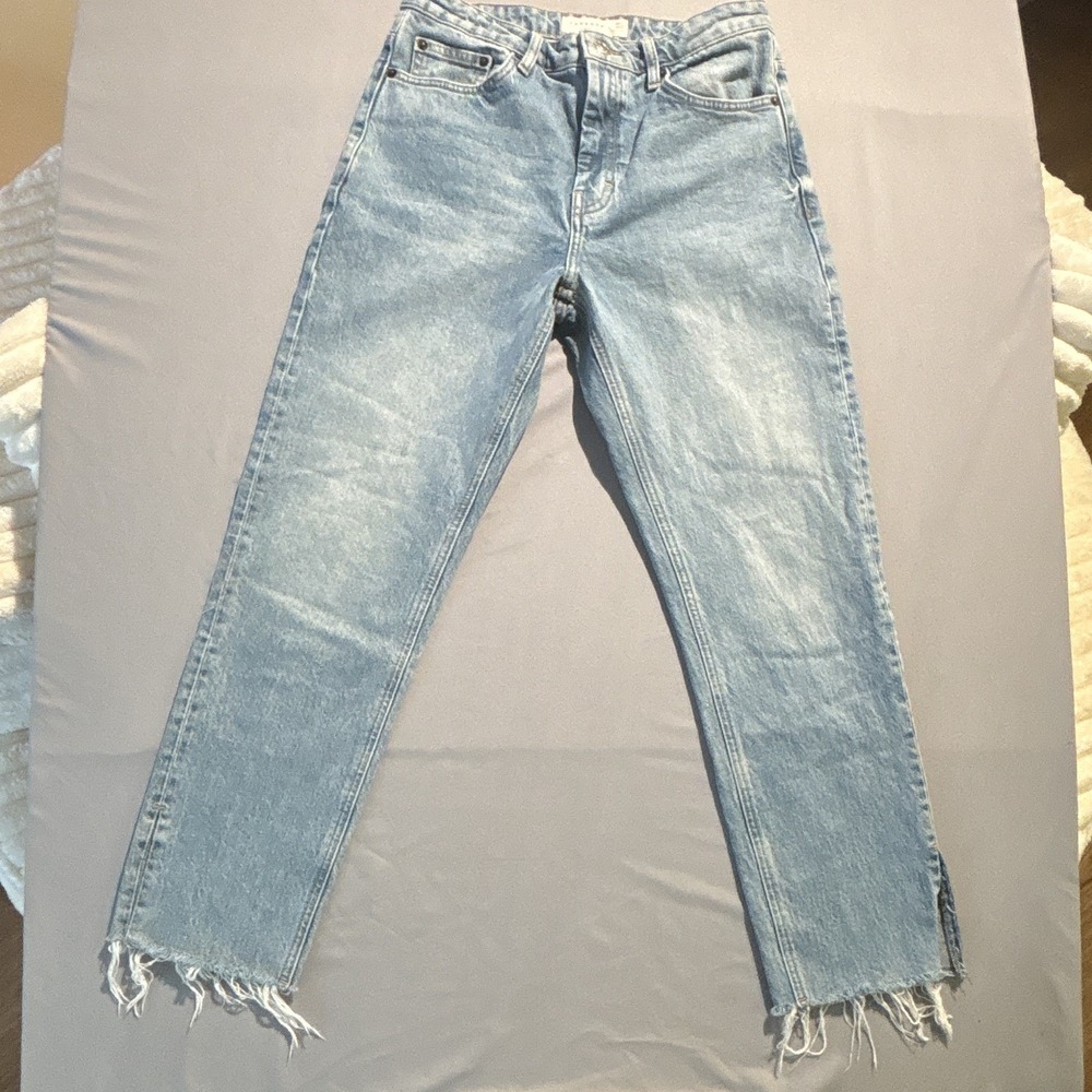 Topshop Straight Leg Jeans Light Wash Raw Hem Side Slit Blue Denim W28 L32